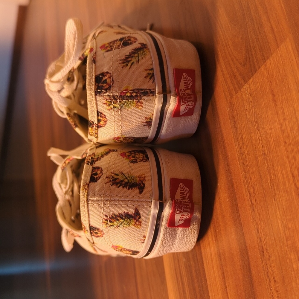 EUC Pineapple Skull Vans - Picture 3 of 6